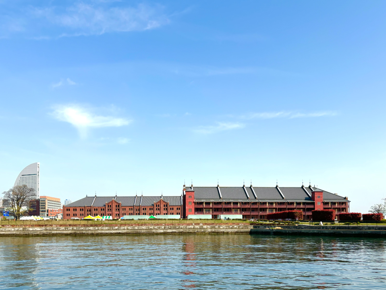 赤レンガの全景