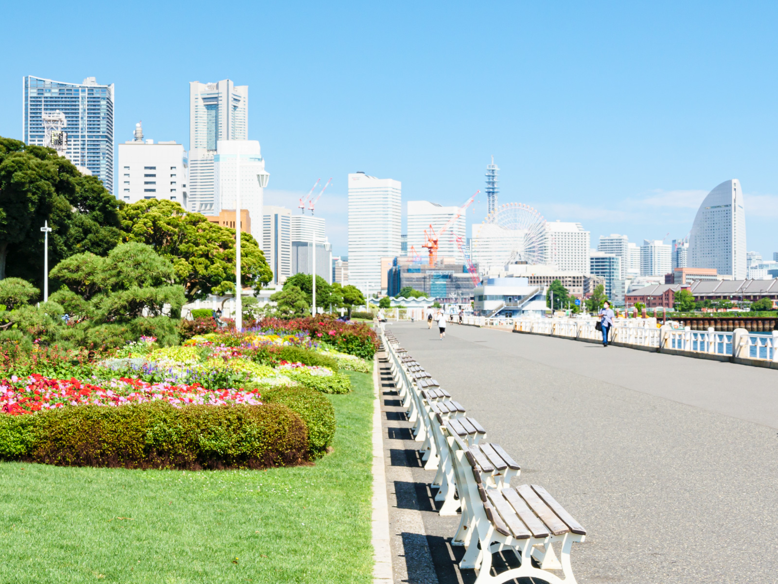 疲れても山下公園でひとやすみ
