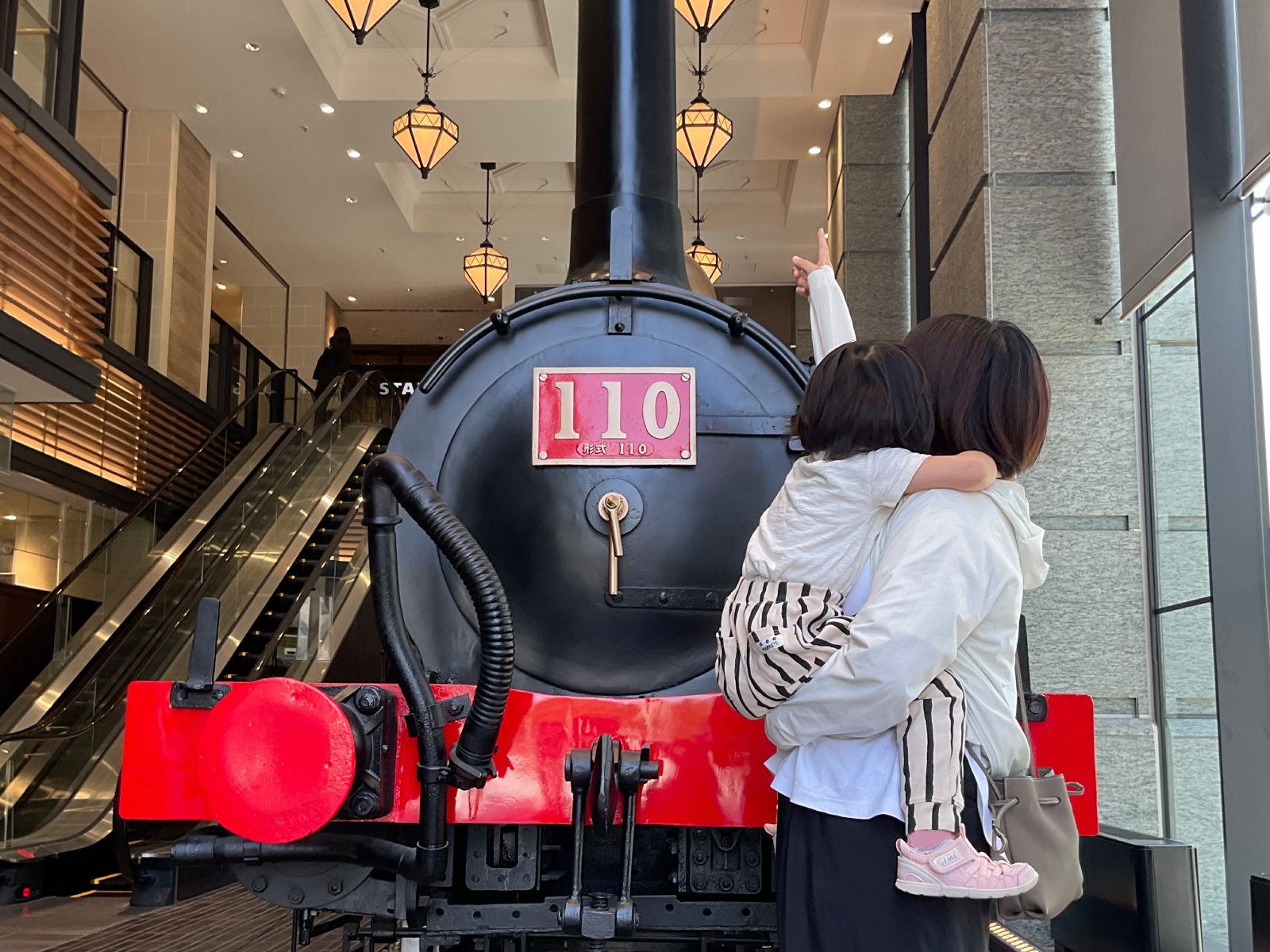 桜木町駅直結！本物の蒸気機関車に出会える穴場スポット | 横浜子育て