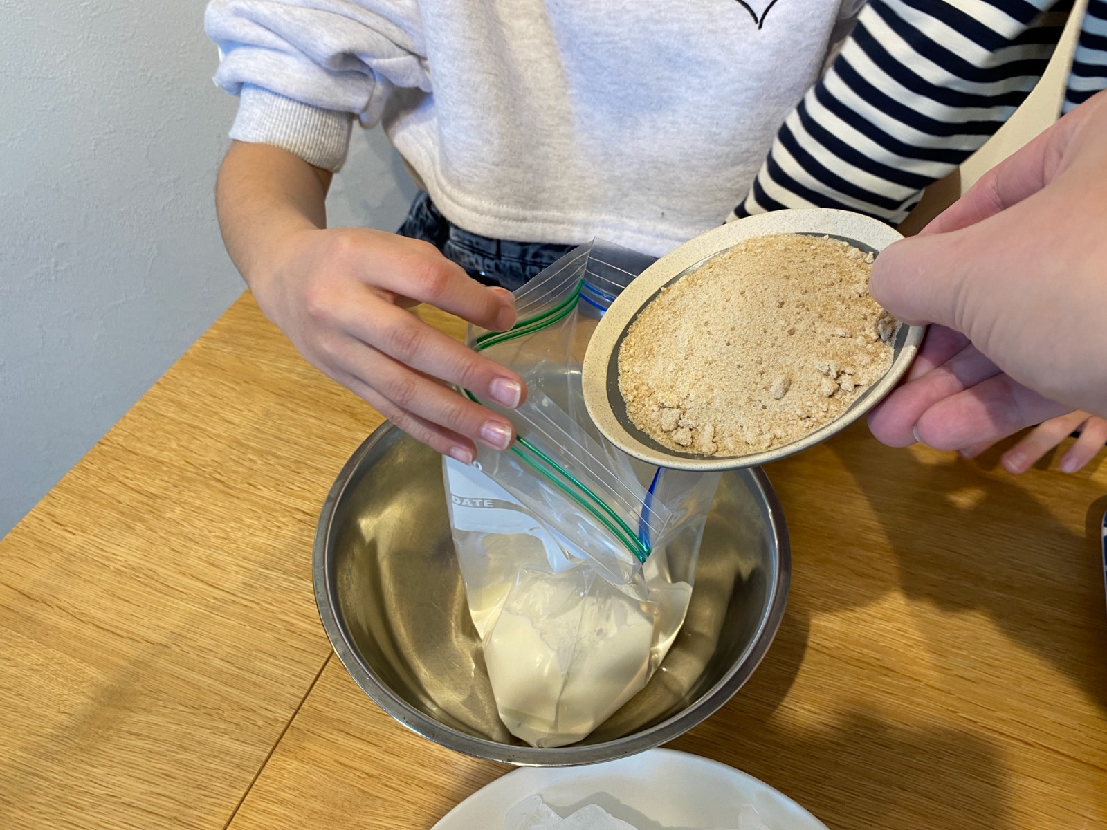 材料の混ぜ合わせ2